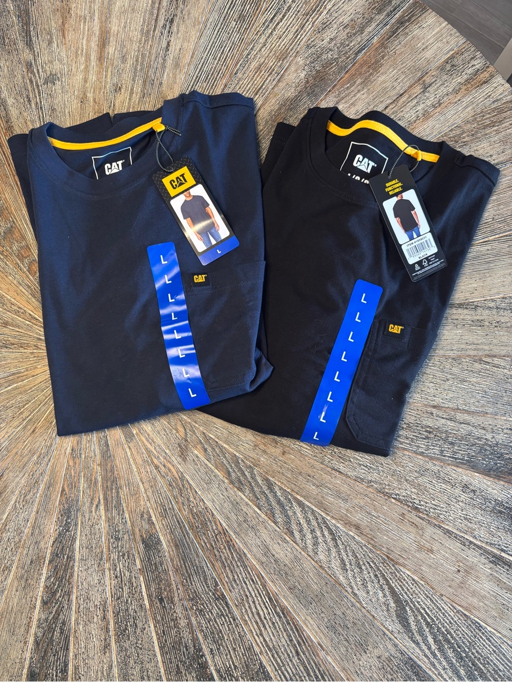 NWT Caterpillar Men's Workwear Pocket T-Shirt Bundle - 2 Pack Size L